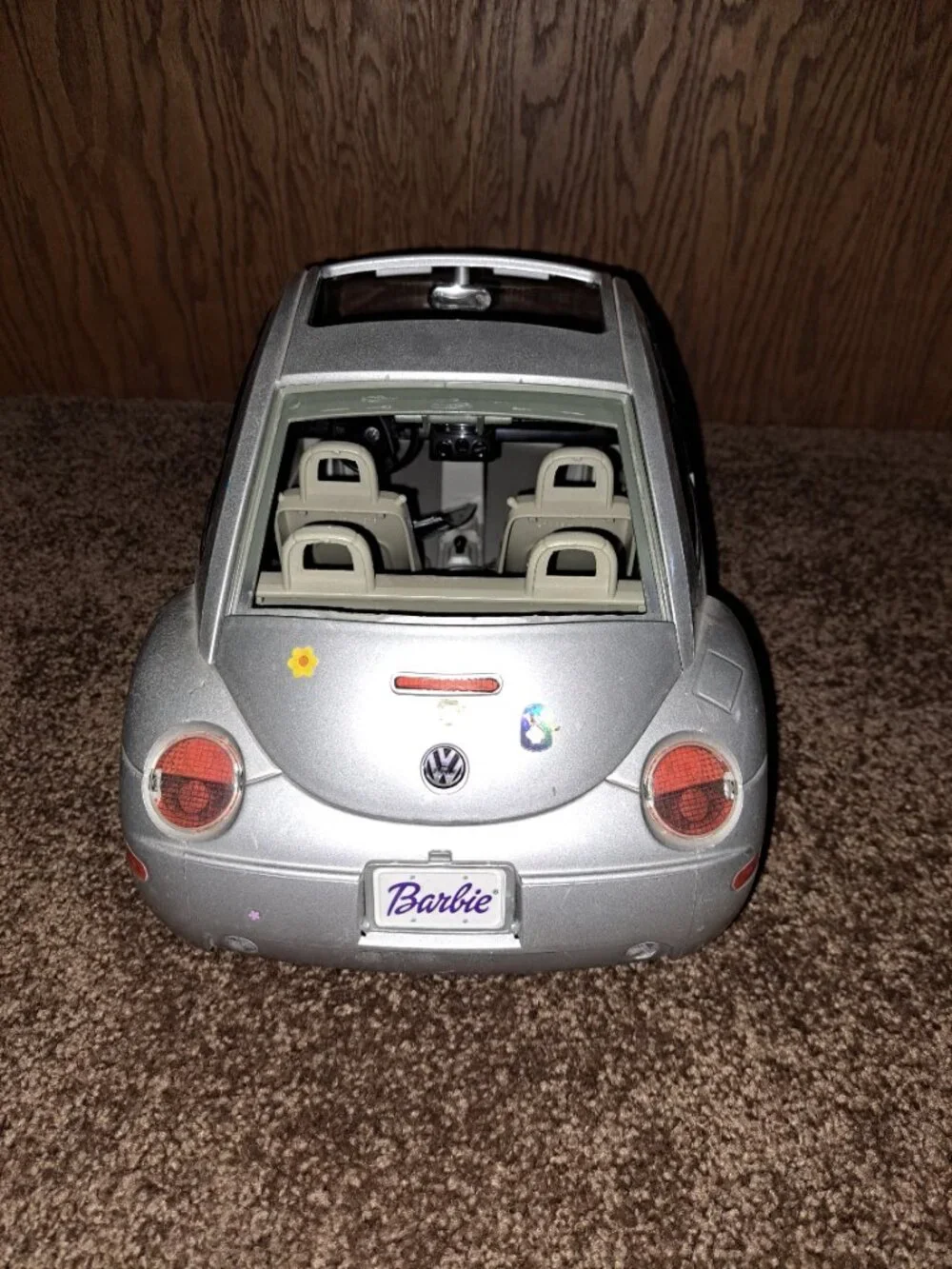 Vintage 2000 Mattel Barbie Silver Volkswagen Beetle toy car with flower decals - Picture 2 of 14